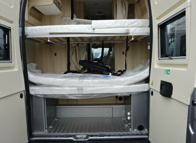 CAMPEREVE FAMILY VAN complet